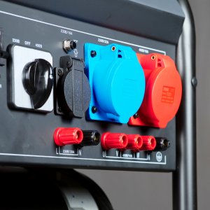 Бензиновый генератор FUBAG BS 7500 XD ES DUPLEX в Пензе фото